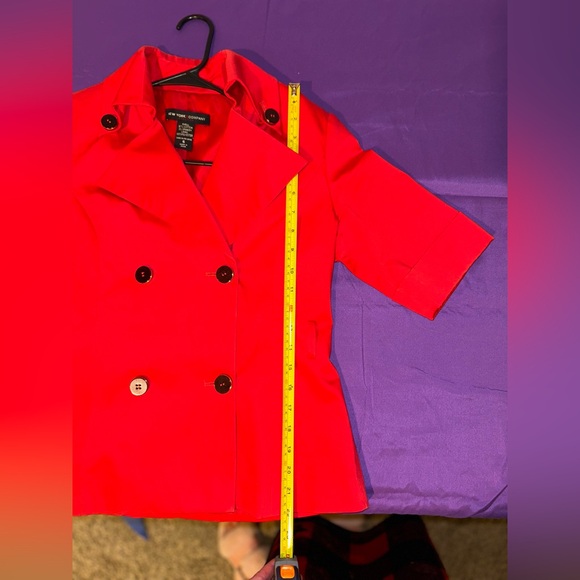New York & Company Red Quarter Sleeve Coat - Size 6 - Picture 5 of 7